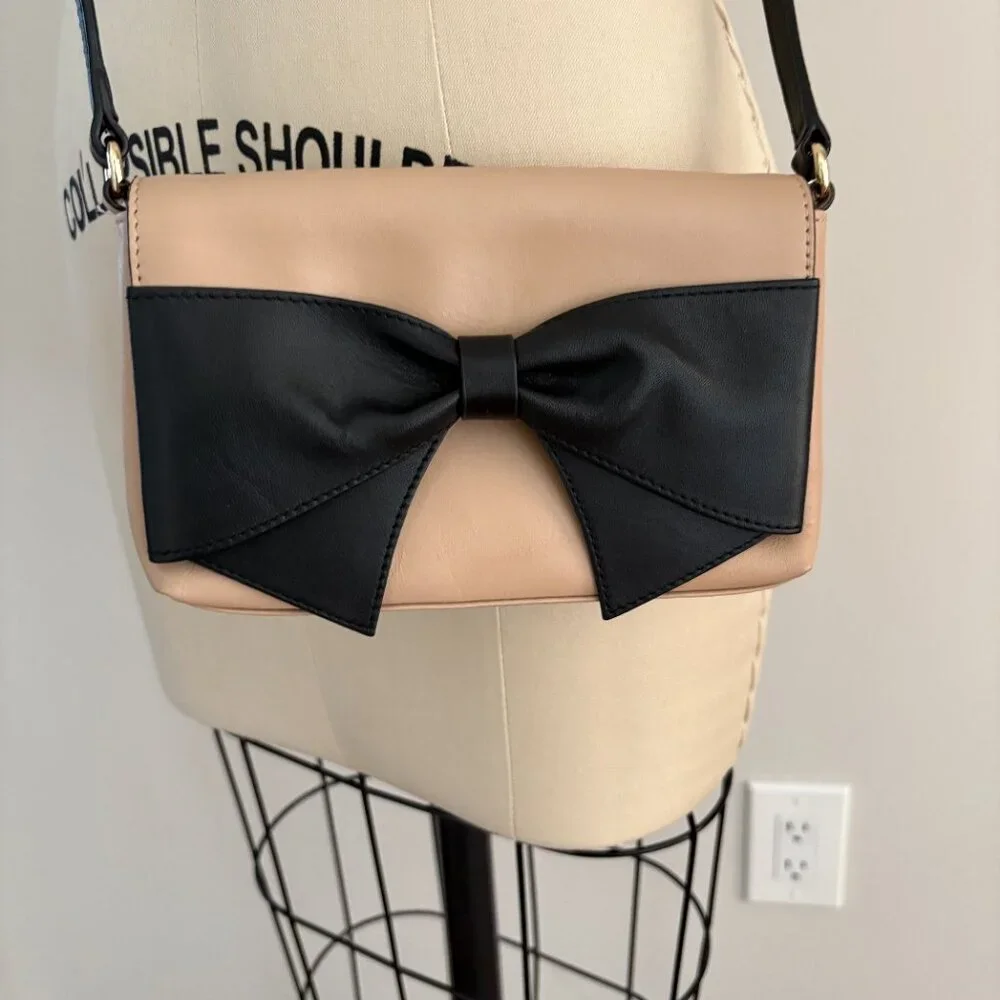 Kate Spade Hanover Street Aster Crossbody Bag Beige Black Bow Tumblr-Era Retro